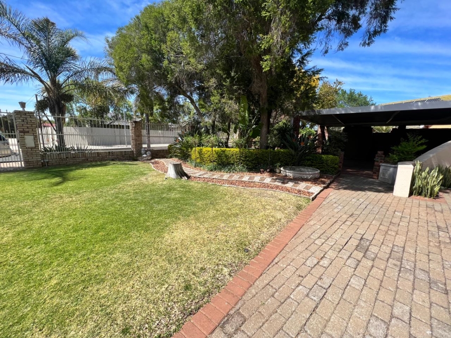 3 Bedroom Property for Sale in Lindene Northern Cape